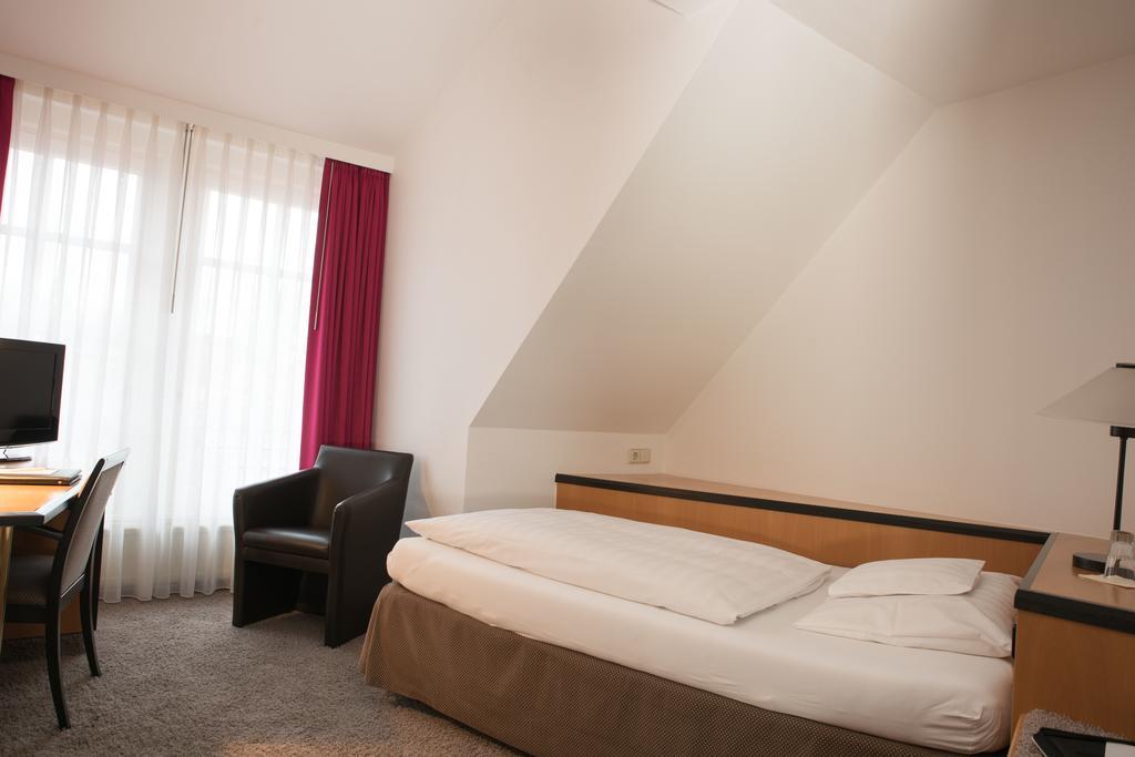 Hotel Schere Northeim Esterno foto